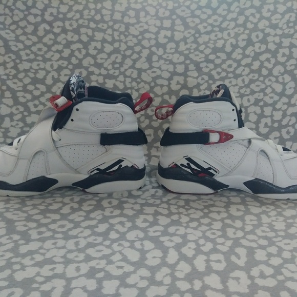 Jordan retro 8's bugs bunny (alternatives) - Picture 3 of 8